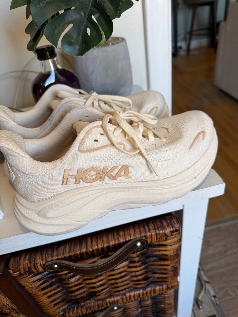 Hoka Cream/Beige Cushioned Running Sneakers